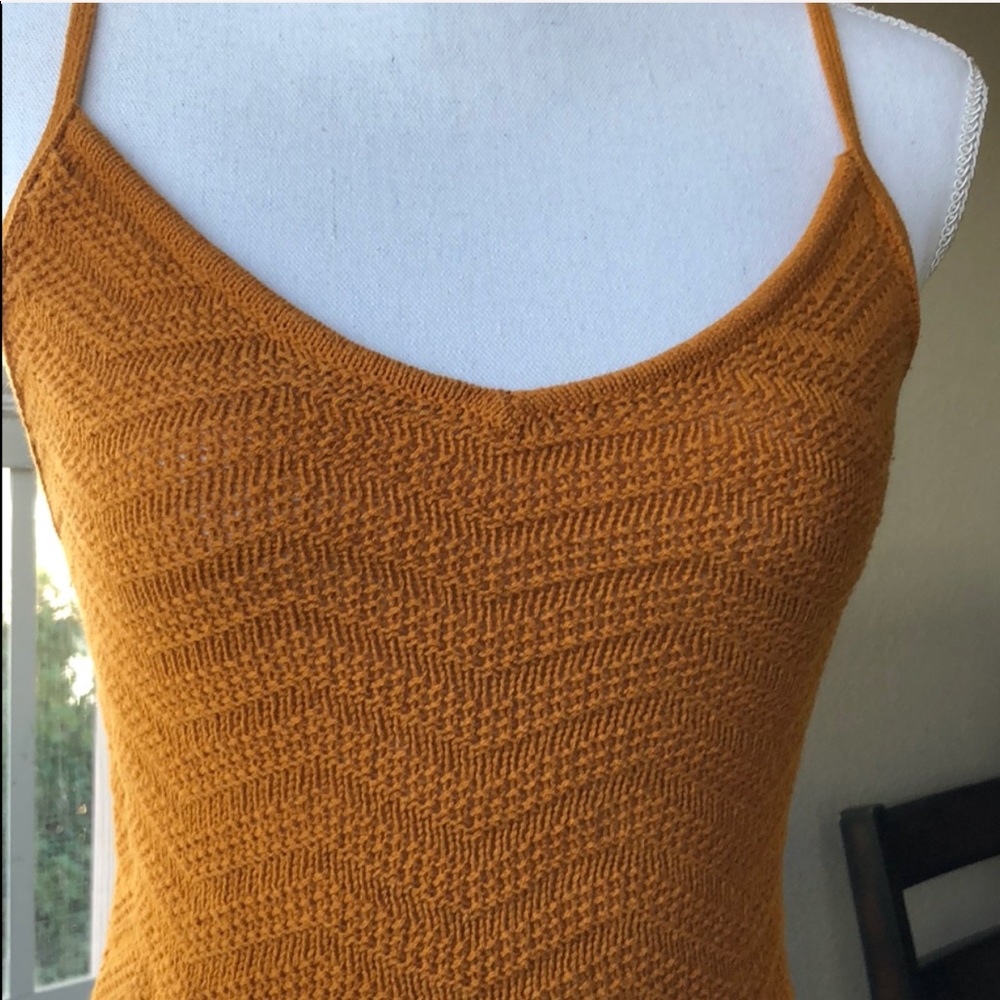 Kendall and Kylie V-neck Top Cute - Picture 2 of 5